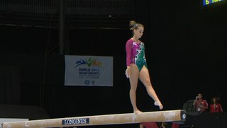 Carlotta Ferlito feet photo thumbnail