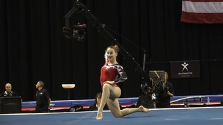 Carlotta Ferlito feet photo thumbnail