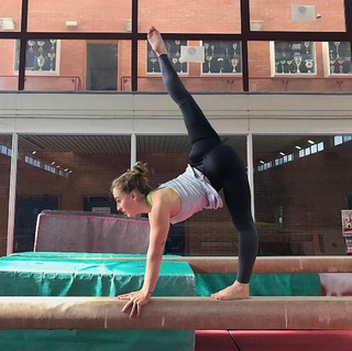 Carlotta Ferlito feet photo thumbnail