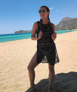 Carlotta Ferlito feet photo thumbnail