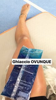 Carlotta Ferlito feet photo thumbnail