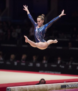 Carlotta Ferlito feet photo thumbnail