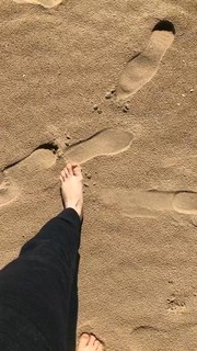 Carlotta Ferlito feet photo thumbnail