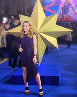 Carlotta Ferlito feet photo thumbnail