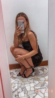 Carlotta Ferlito feet photo thumbnail