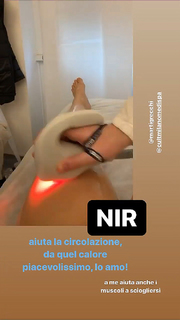 Carlotta Ferlito feet photo thumbnail