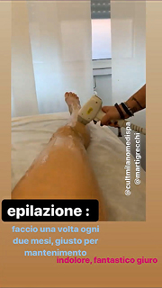 Carlotta Ferlito feet photo thumbnail