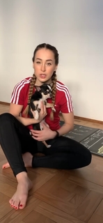 Carlotta Ferlito feet photo thumbnail