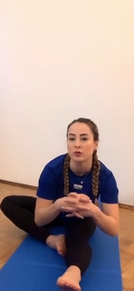 Carlotta Ferlito feet photo thumbnail