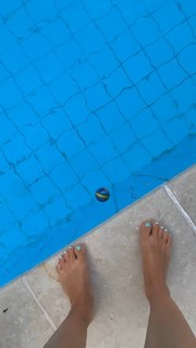 Carlotta Ferlito feet photo thumbnail