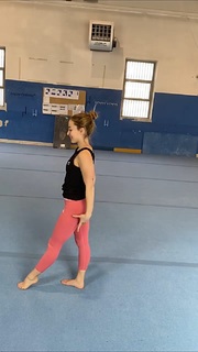 Carlotta Ferlito feet photo thumbnail