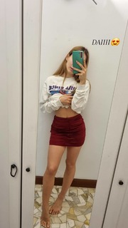 Carlotta Ferlito feet photo thumbnail