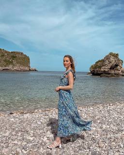 Carlotta Ferlito feet photo thumbnail