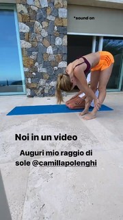 Carlotta Ferlito feet photo thumbnail