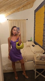 Carlotta Ferlito feet photo thumbnail