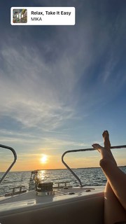 Carlotta Ferlito feet photo thumbnail