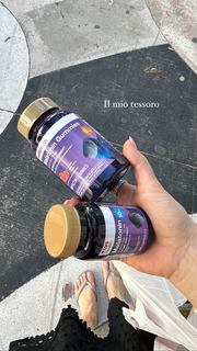 Carlotta Ferlito feet photo thumbnail