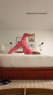 Carlotta Ferlito feet photo thumbnail