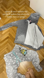 Carlotta Ferlito feet photo thumbnail