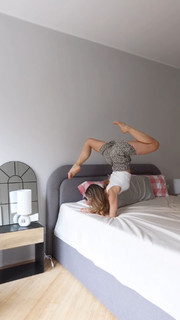 Carlotta Ferlito feet photo thumbnail