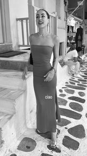 Carlotta Ferlito feet photo thumbnail