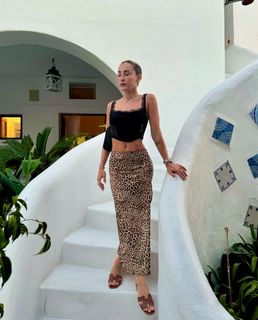 Carlotta Ferlito feet photo thumbnail