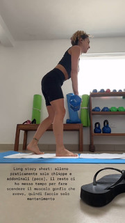 Carlotta Ferlito feet photo thumbnail