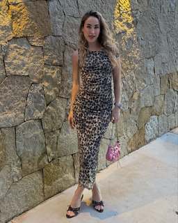 Carlotta Ferlito feet photo thumbnail