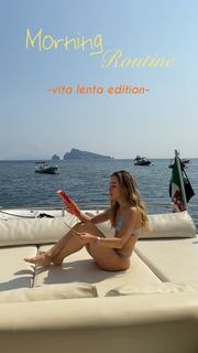 Carlotta Ferlito feet photo thumbnail