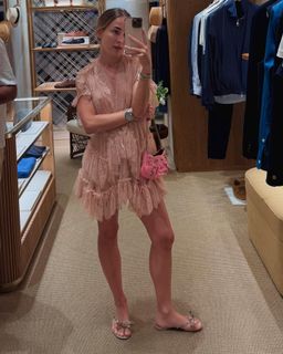 Carlotta Ferlito feet photo thumbnail