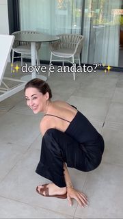 Carlotta Ferlito feet photo thumbnail