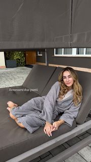 Carlotta Ferlito feet photo 15