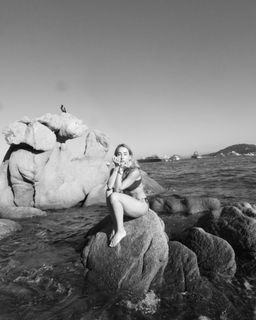 Carlotta Ferlito feet photo 13