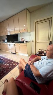 Carlotta Ferlito feet photo 2
