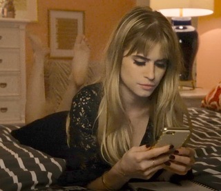 Carlson Young feet photo thumbnail