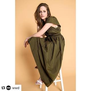 Carly Chaikin feet photo thumbnail