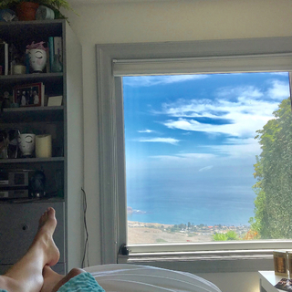 Carly Craig feet photo 1