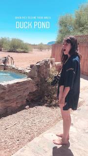 Carly Foulkes feet photo thumbnail