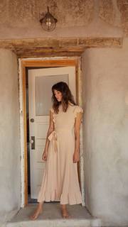 Carly Foulkes feet photo thumbnail