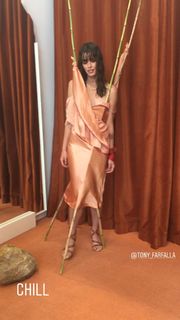 Carly Foulkes feet photo thumbnail