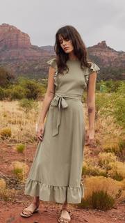 Carly Foulkes feet photo thumbnail