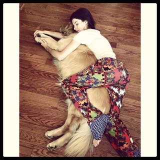 Carly Foulkes feet photo thumbnail