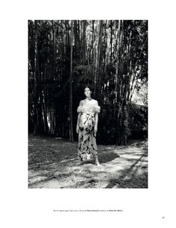 Carly Foulkes feet photo thumbnail