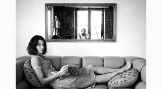 Carly Foulkes feet photo thumbnail