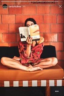 Carly Foulkes feet photo thumbnail