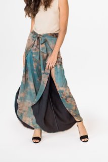 Carly Foulkes feet photo thumbnail