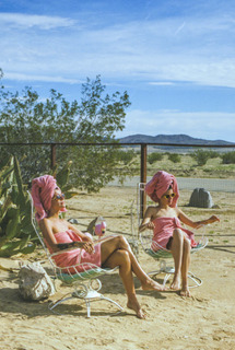 Carly Foulkes feet photo thumbnail