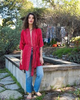 Carly Foulkes feet photo thumbnail