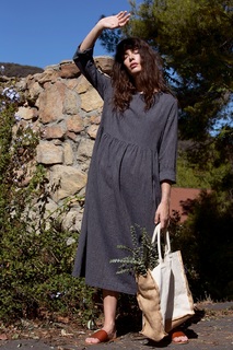 Carly Foulkes feet photo thumbnail