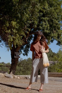 Carly Foulkes feet photo thumbnail